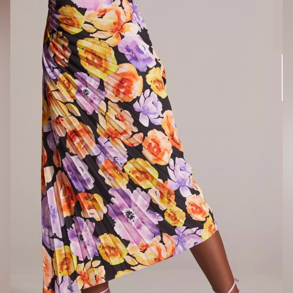 Anthropologie Asymmetrical Hem Midi Dress
Floral One-Shoulder Dress - Picture 2 of 7